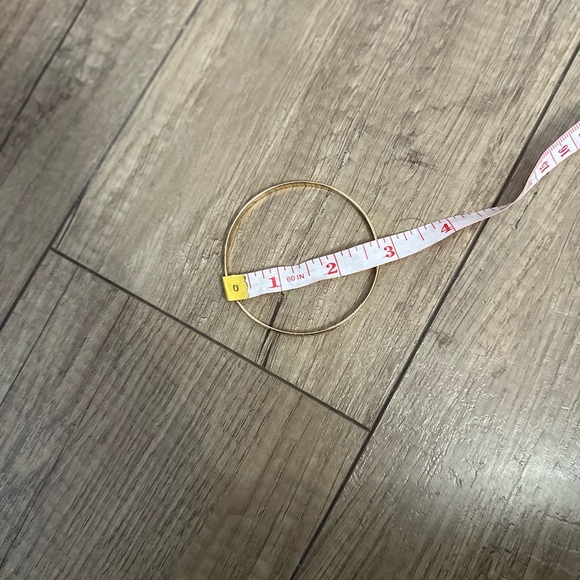 Anne klein’s Gold tone bangle set. - Picture 4 of 7